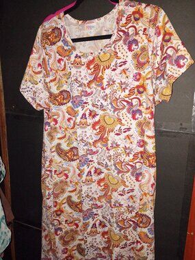 NWOT Lularoe dress bright paisley print size XL measurements in pictures